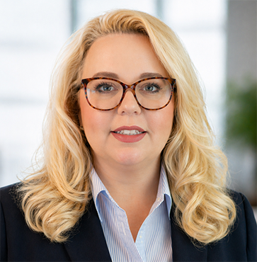 A photograph of Patricia Esparza, HR Business Partner of PCI-GS